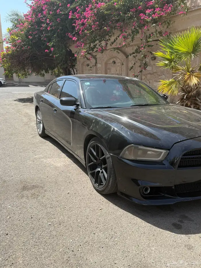 دوج تشارجر RT 2011 للبيع او للبدل مع دفع الفارق لي 0