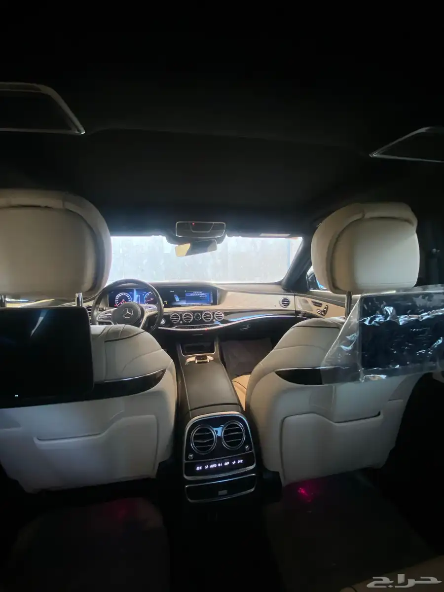 مرسيدس S560 موديل 2020 فلل كامل وارد الجفالي 36