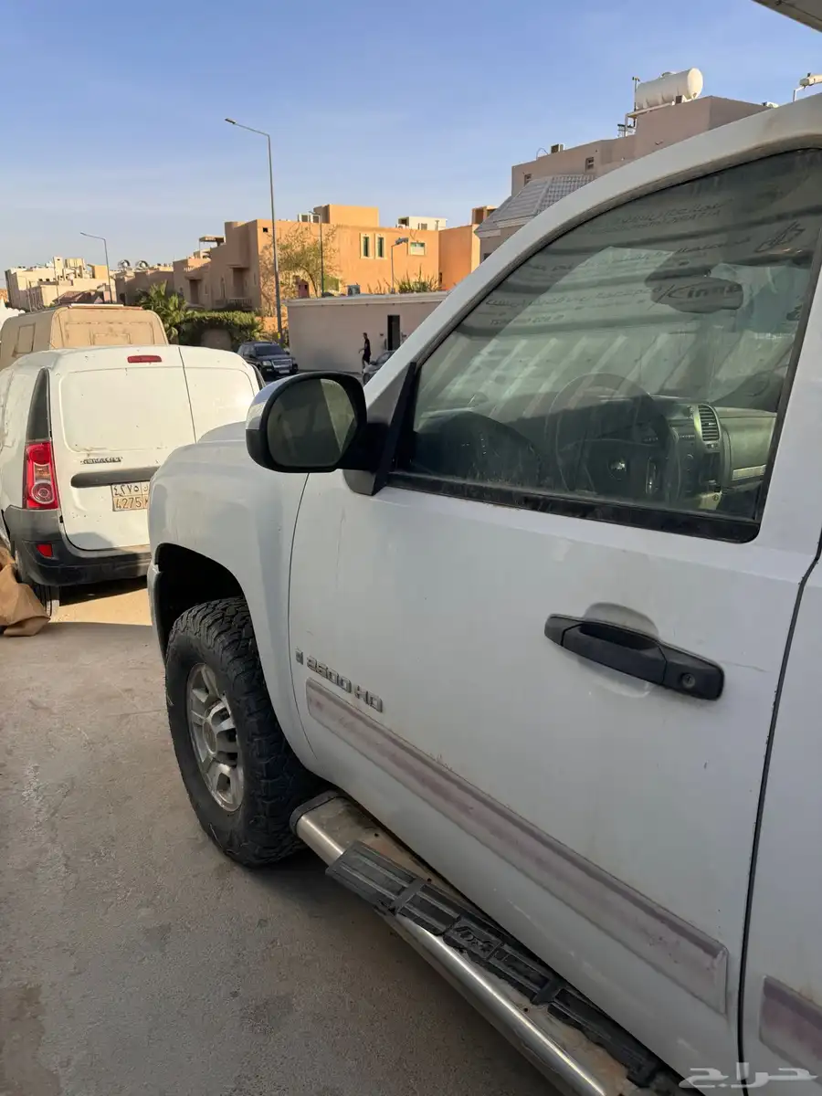للبيع سلفرادو كرفان 3