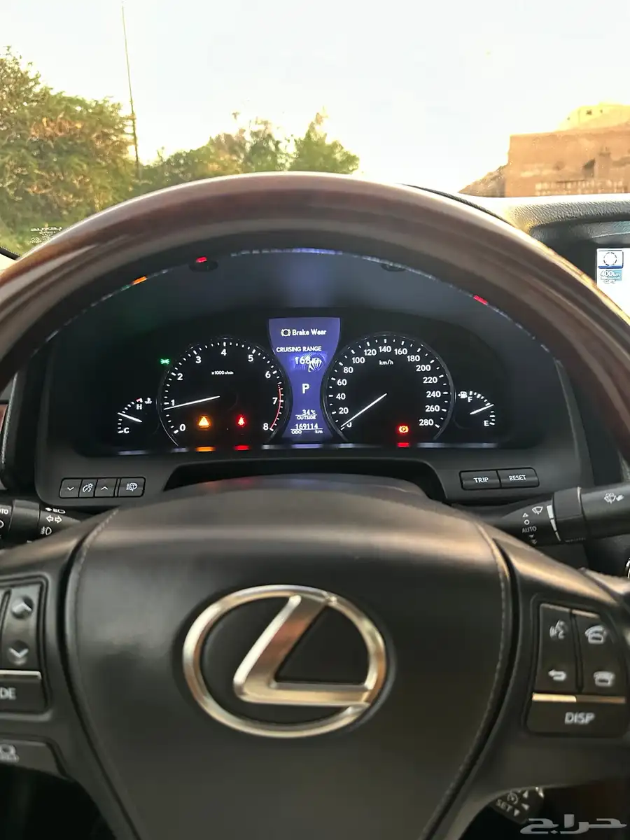 لكزس LS460 فل كامل نظيف 23