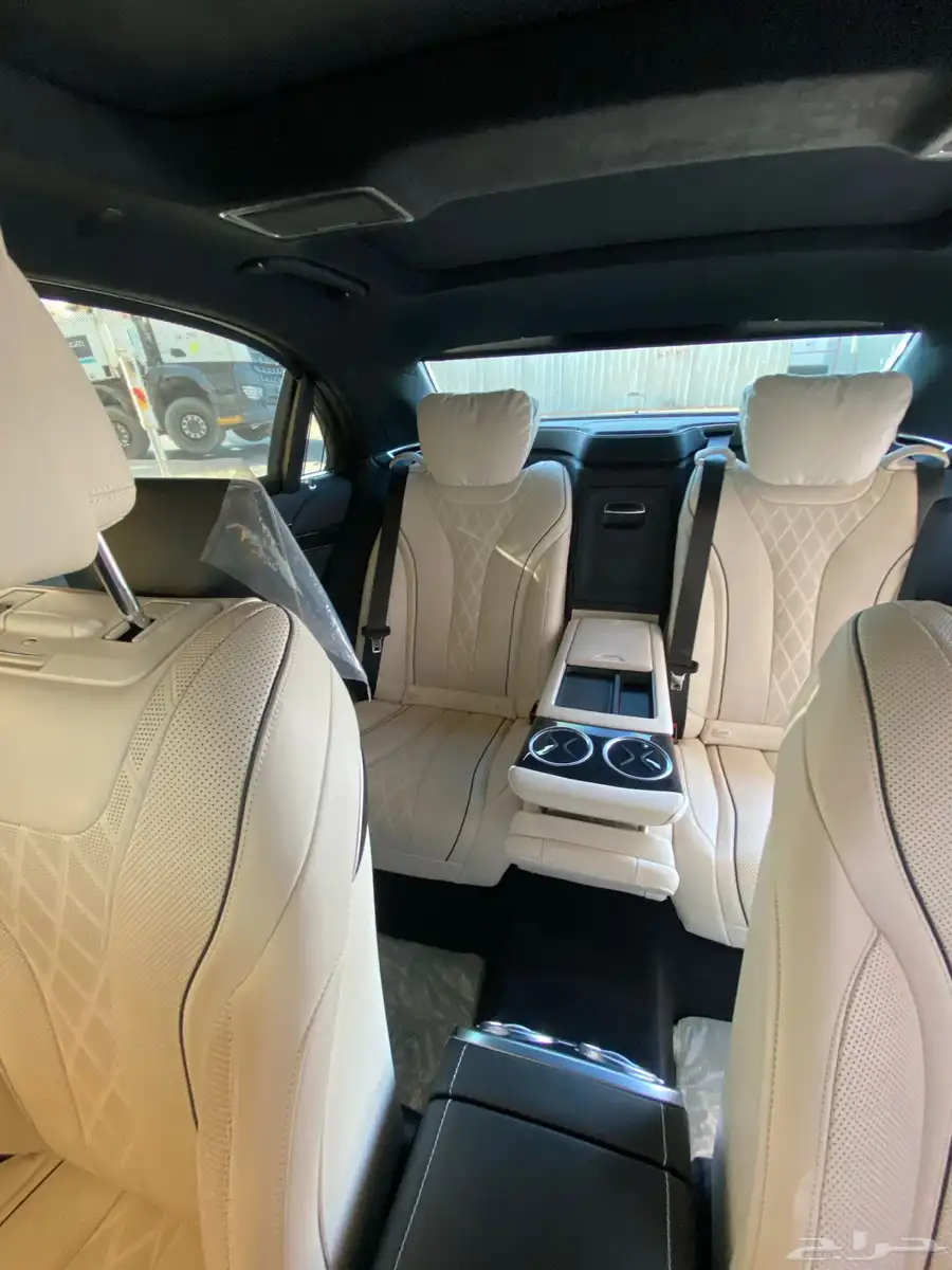 مرسيدس S560 موديل 2020 فلل كامل وارد الجفالي 39
