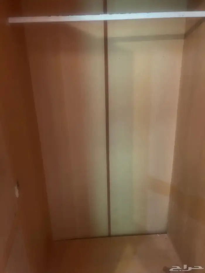 اثاث للبيع أسرة كنبات مكاتب طاولات 9