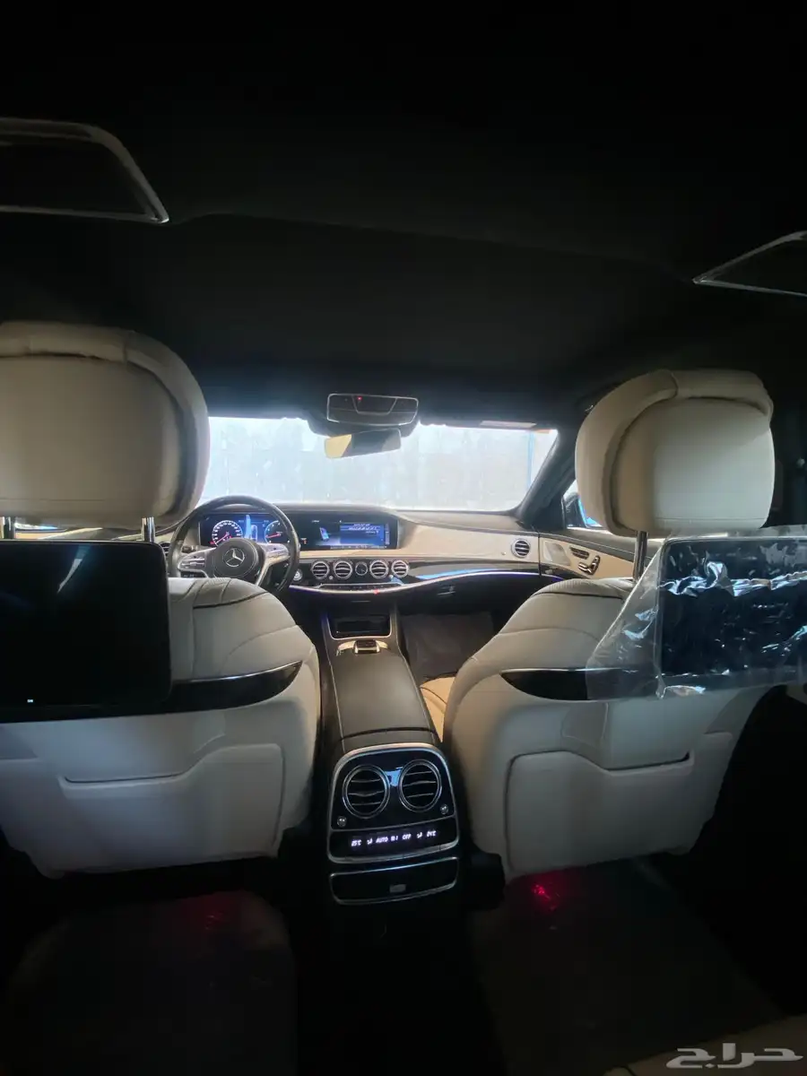 مرسيدس S560 موديل 2020 فلل كامل وارد الجفالي 37