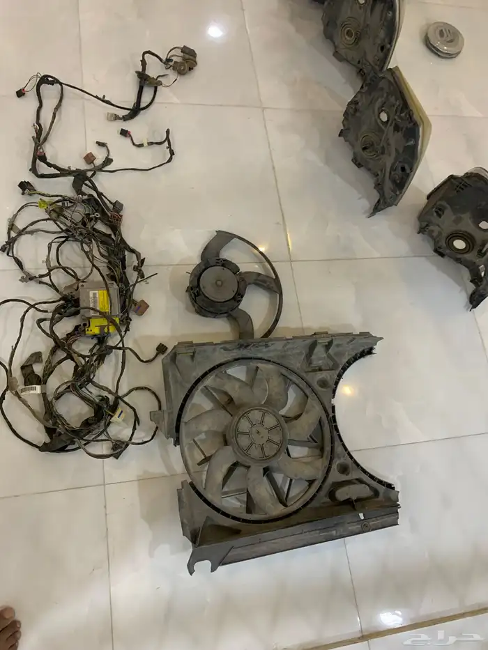 للبيع قطع متنوعه لسيارات الامريكيه 6
