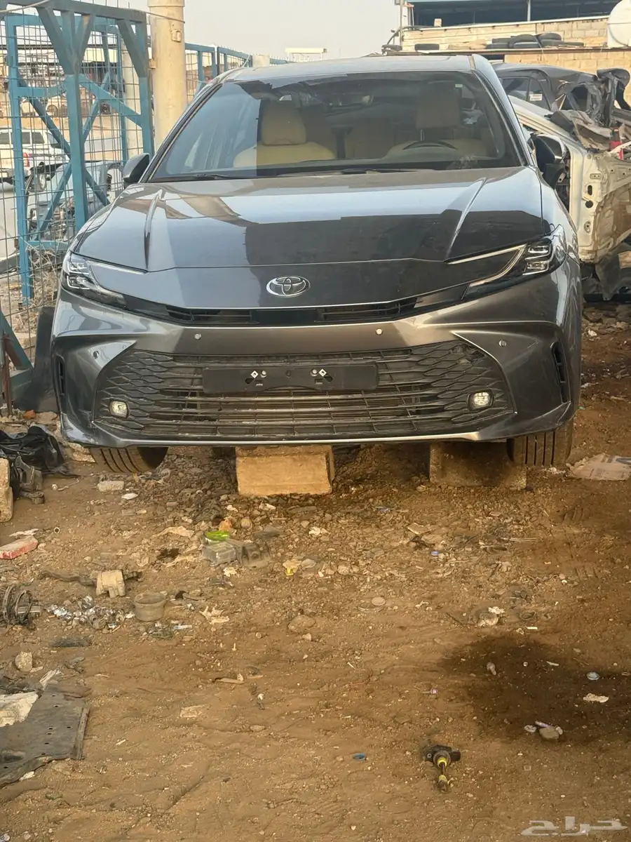 تشليح كامري بنزين 2025 قطع غيار 4