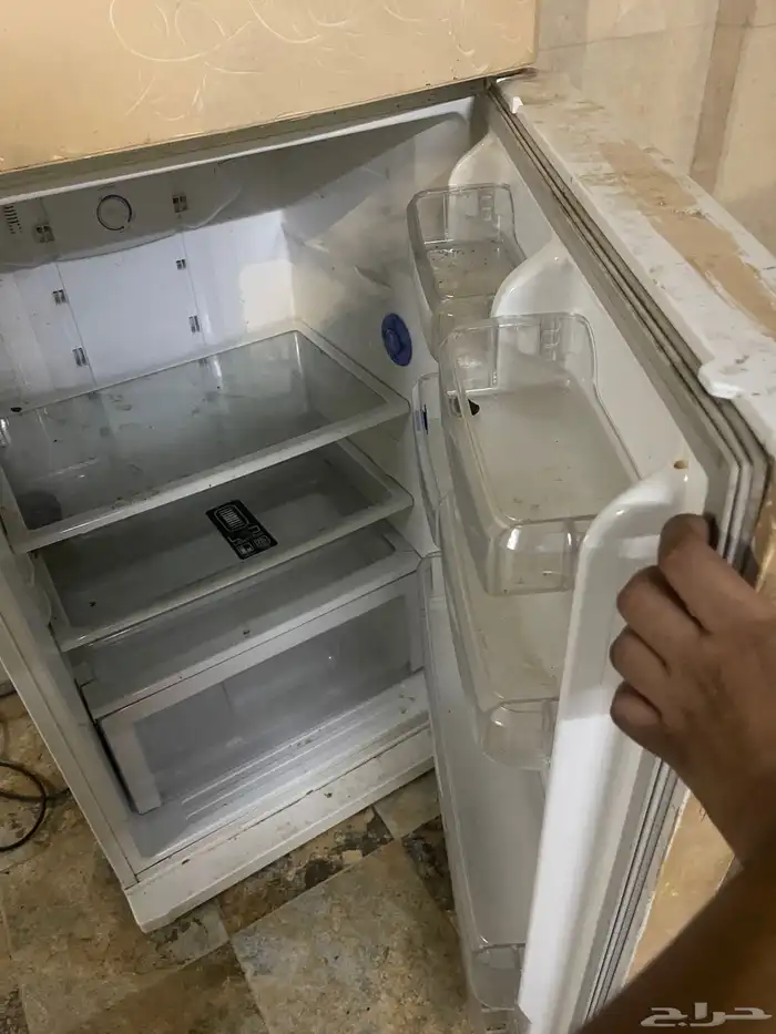انا عندي ثلاجه كرمبوس خربان 1
