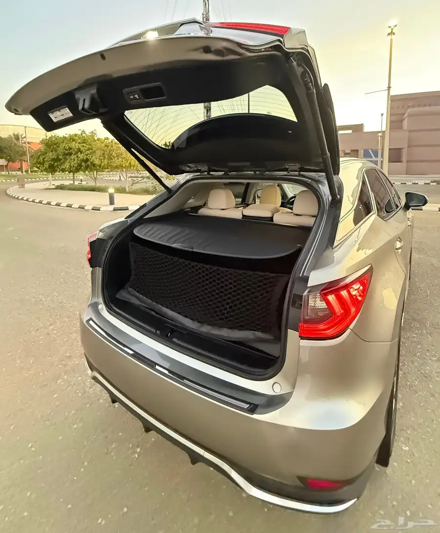 لكزس RX450 هايبرد 2022 42