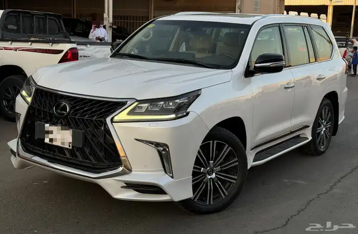 لكزس 2019 LX570 ابيض داخل بيج سعودي 1