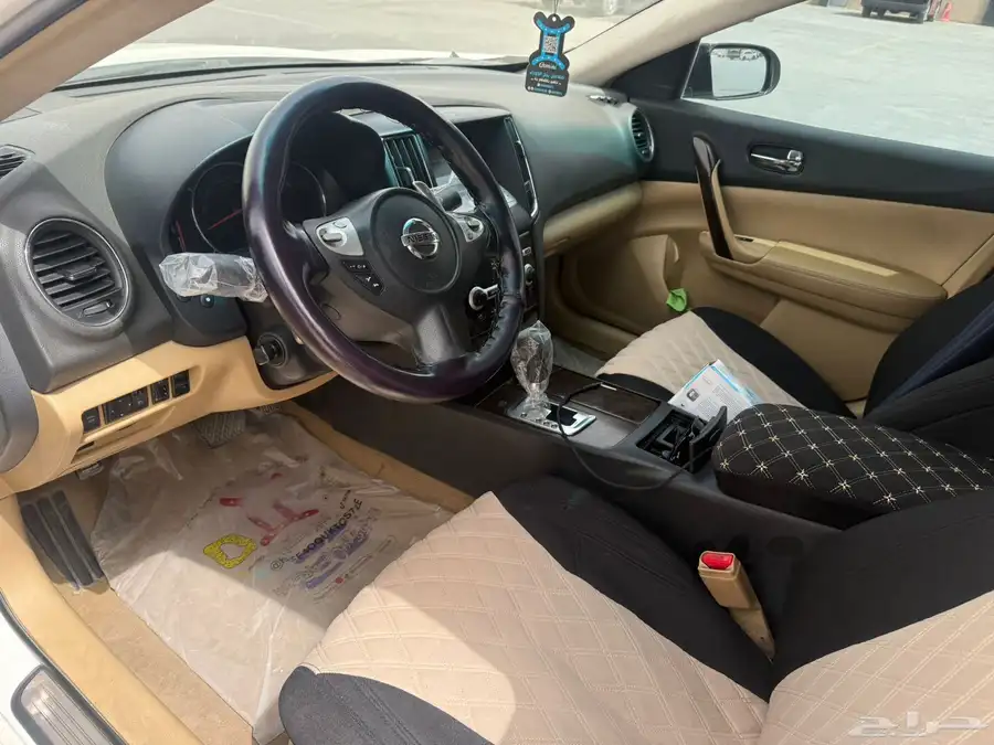 Nissan maxima 2010 automatic 2
