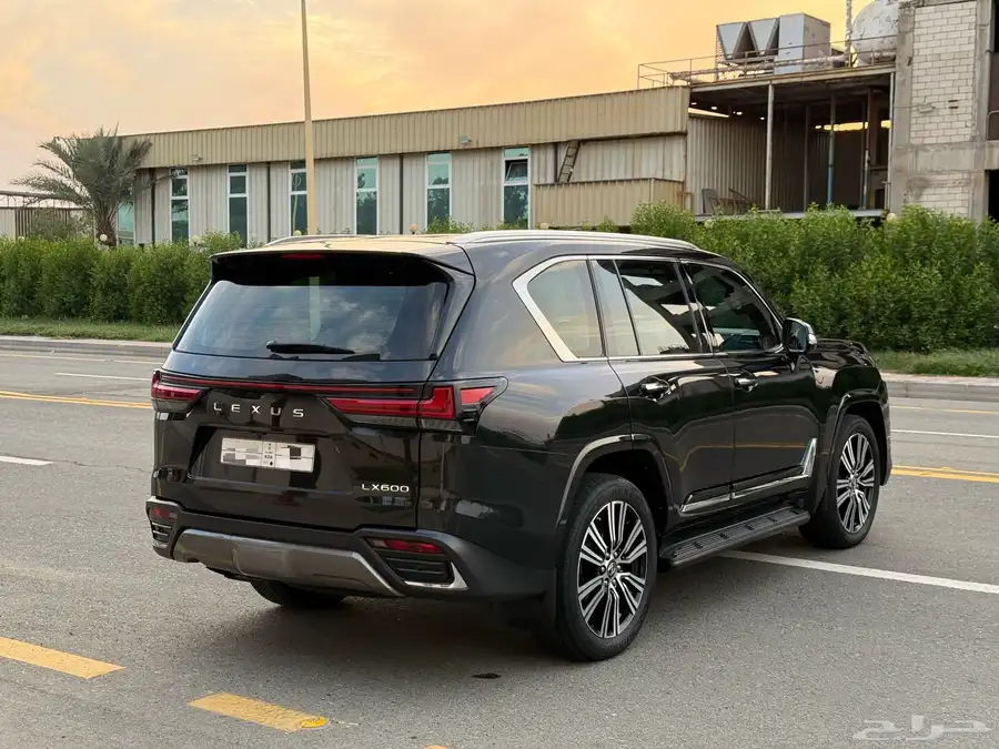 جيب لكزس LX600 B2 2022 - سعودي 4