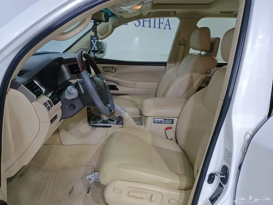 لكزس LX570 2015 sport سعودي 14