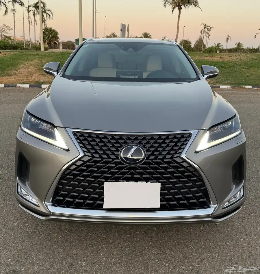 لكزس RX450 هايبرد 2022 4