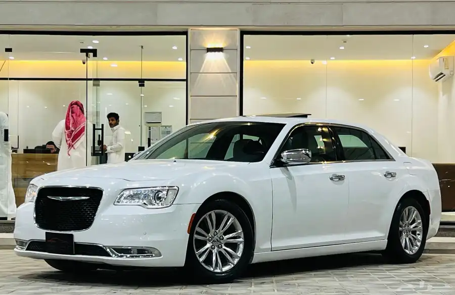 كرايزلر 2018 C300 V6 ( بحالة ممتازة) 1