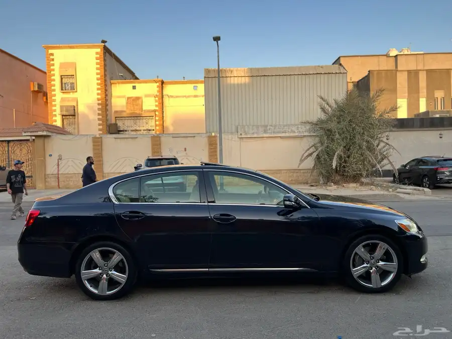 للبيع لكزس Gs2008 قممة في النضافة 10