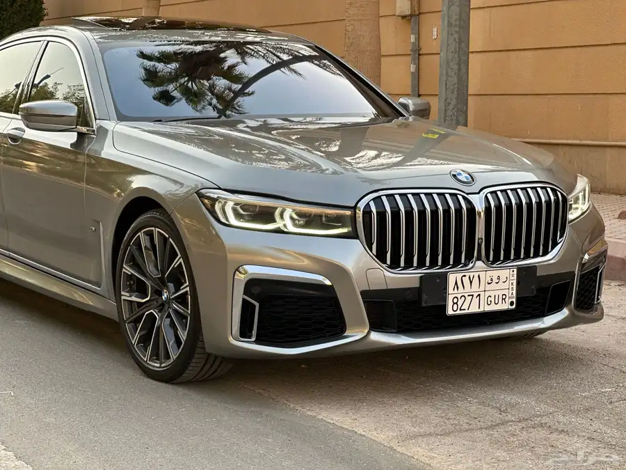 بي ام 740i 2021 ضمان وصيانه مجانيه 2