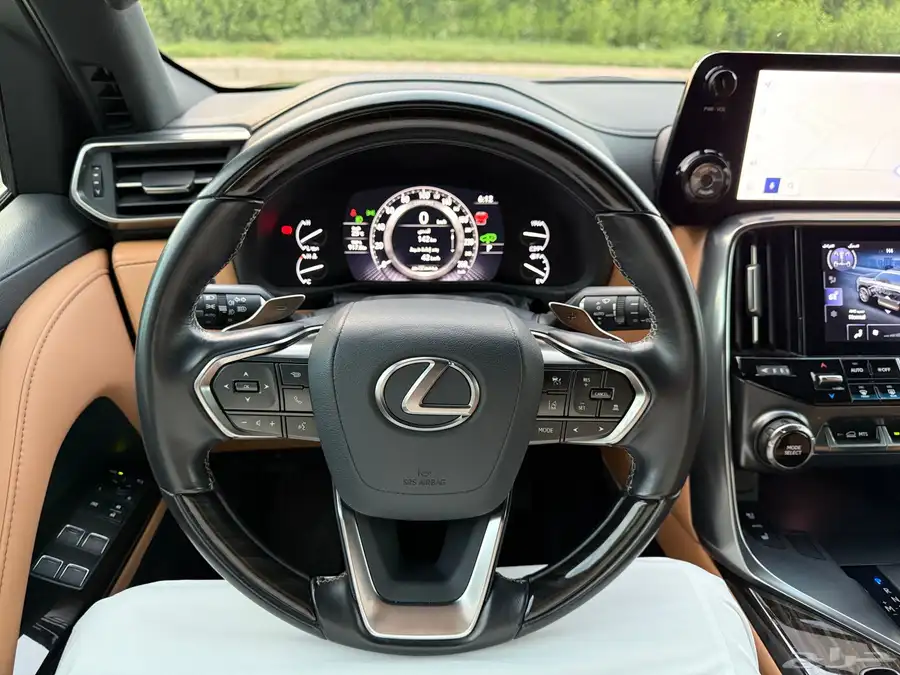 جيب لكزس LX600 B2 2022 - سعودي 29