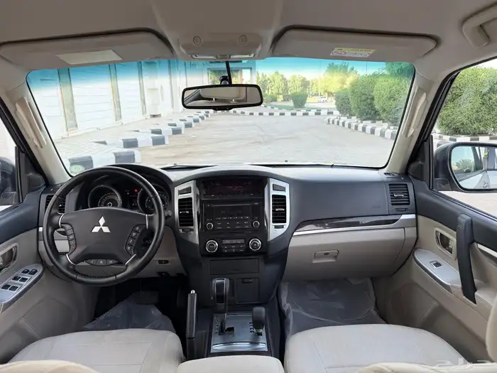 باجيرو 2020 GLS نضيف مره منوه 16