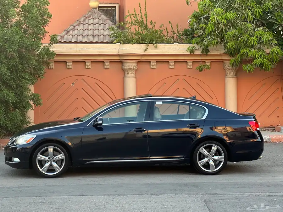 للبيع لكزس Gs2008 قممة في النضافة 9