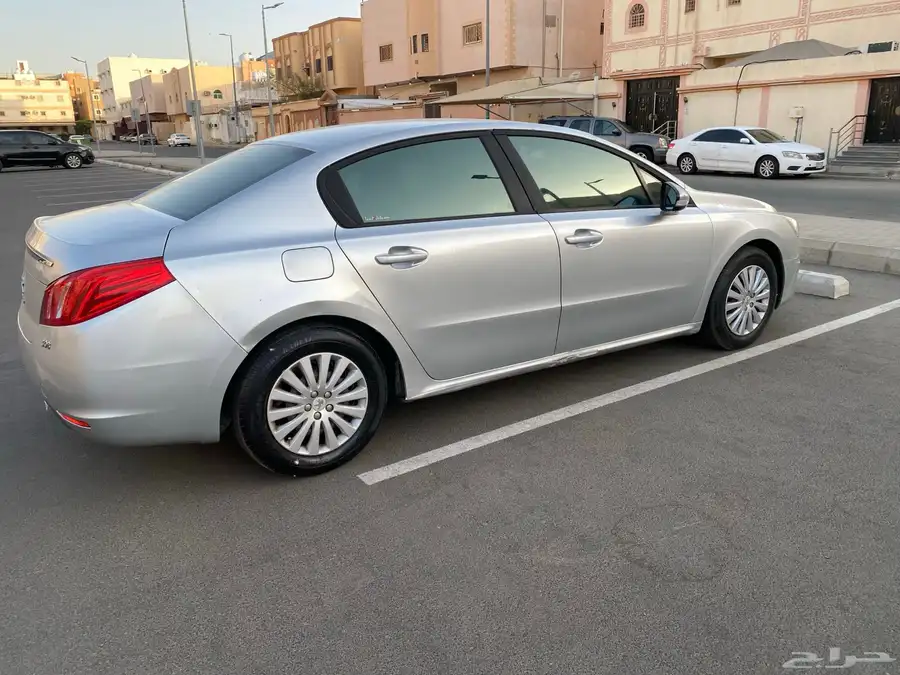 2015 بيجو 508 5