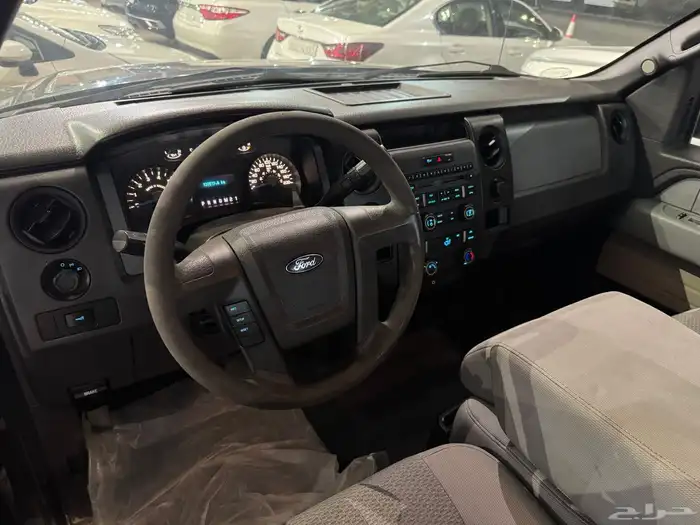 للبيع فورد F150 موديل 2014 9