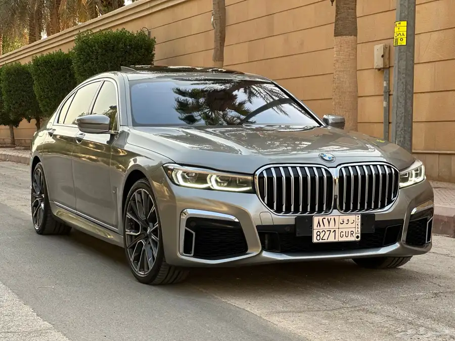 بي ام 740i 2021 ضمان وصيانه مجانيه 1