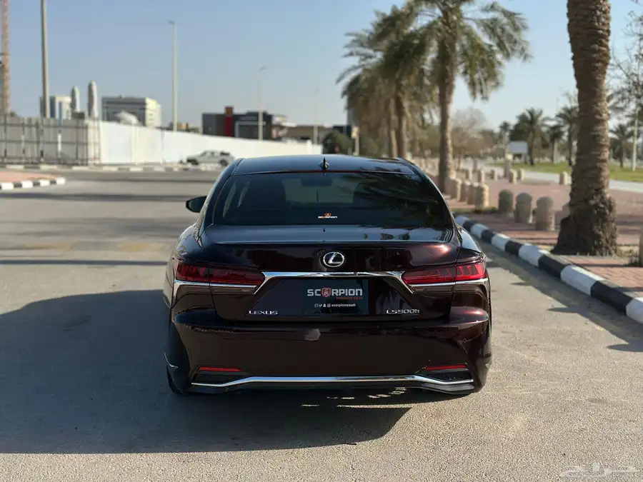 لكزس LS500 2