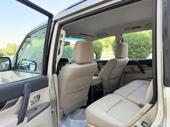 باجيرو 2020 GLS نضيف مره منوه 28