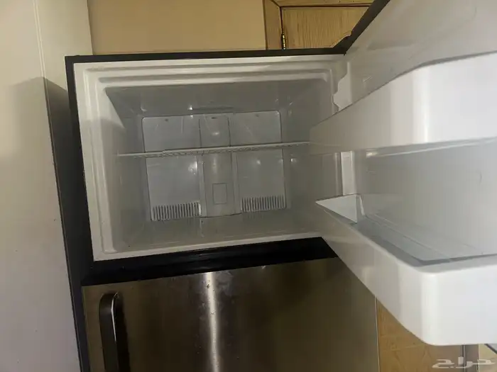 ثلاجه استخدام نظييف وتبرد وامورها كويسه 3