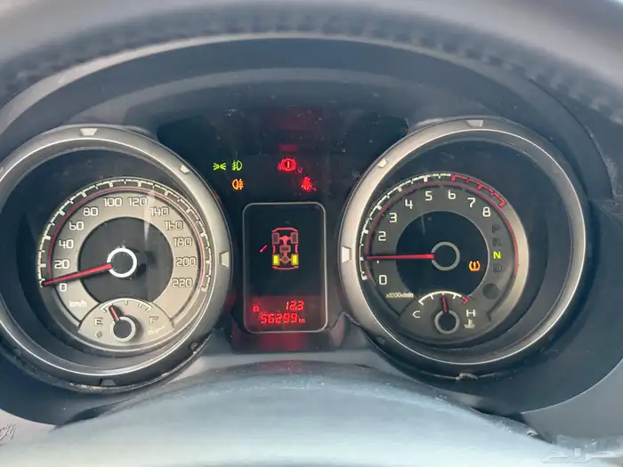 باجيرو 2020 GLS نضيف مره منوه 17