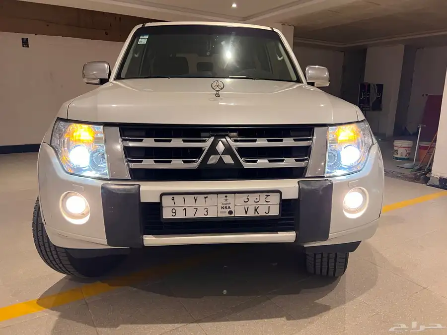 باجيرو ربع 2010 gls فل 9