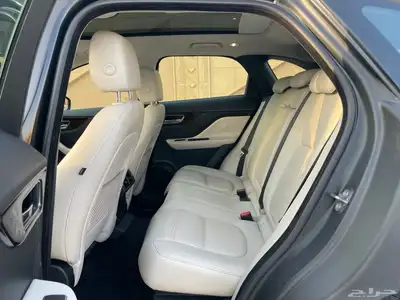 جاكور F pace 2019 استخدام شخصي نظيف جدا 17