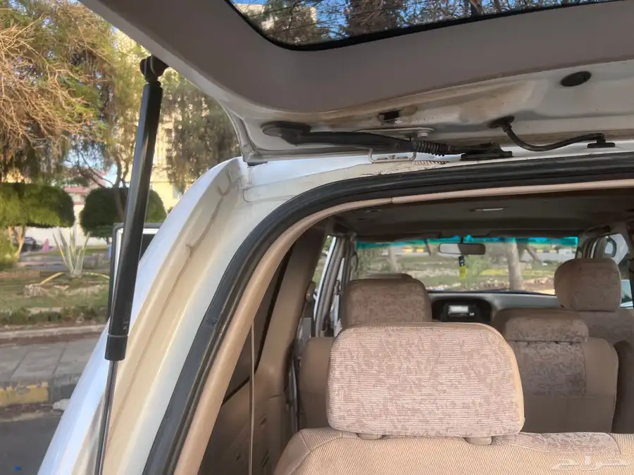 صالون 2001 GX 11