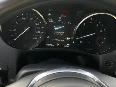 جاكور F pace 2019 استخدام شخصي نظيف جدا 25