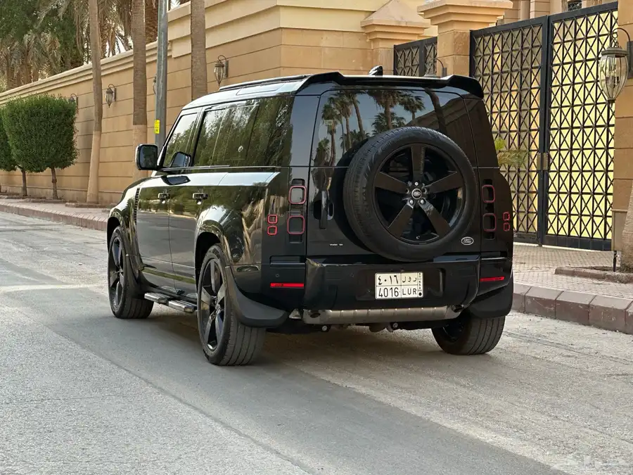 ديفندر 2020 V6 15