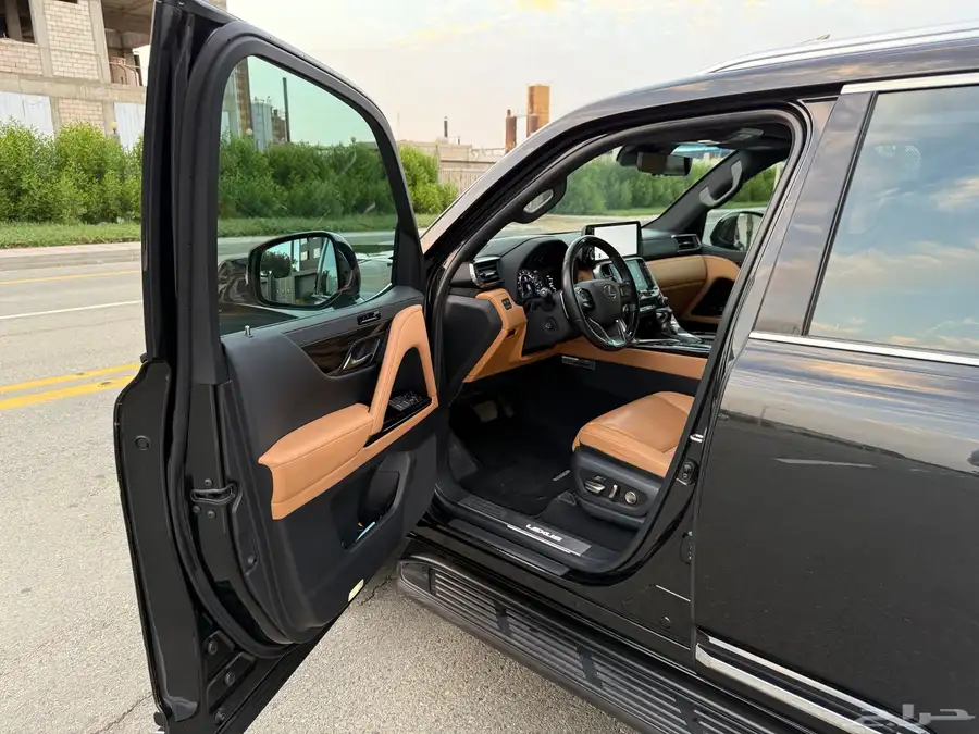 جيب لكزس LX600 B2 2022 - سعودي 23