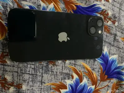iPhone 13 0