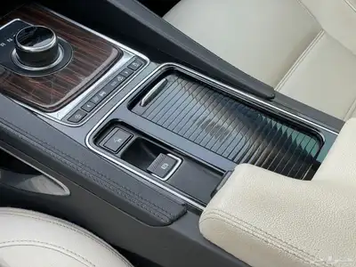 جاكور F pace 2019 استخدام شخصي نظيف جدا 29