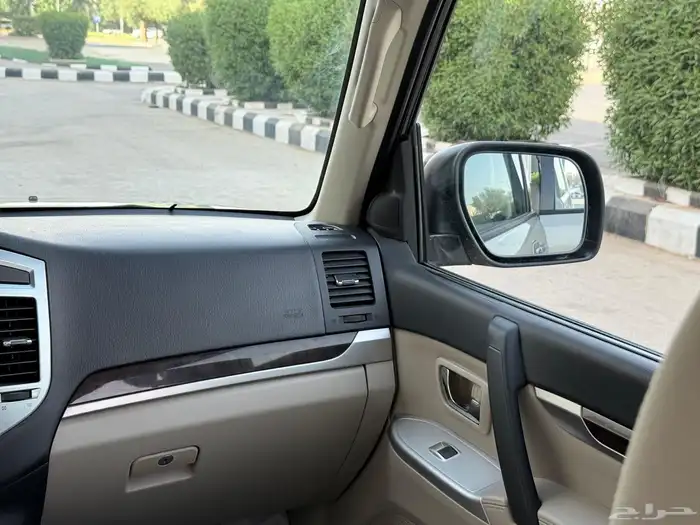 باجيرو 2020 GLS نضيف مره منوه 18
