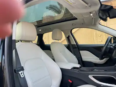 جاكور F pace 2019 استخدام شخصي نظيف جدا 21