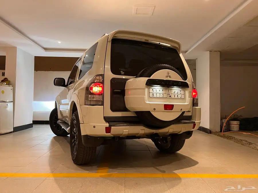 باجيرو ربع 2010 gls فل 14