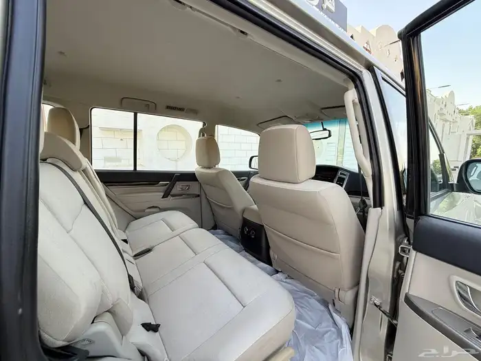 باجيرو 2020 GLS نضيف مره منوه 21