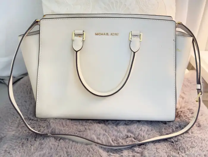 شنطة Michael Kors أصلية لون ابيض أوف وايت 0