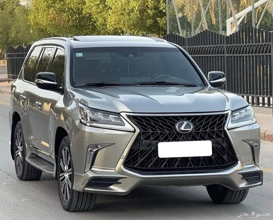 لكزس 2019 LX570 فل سعودي 2