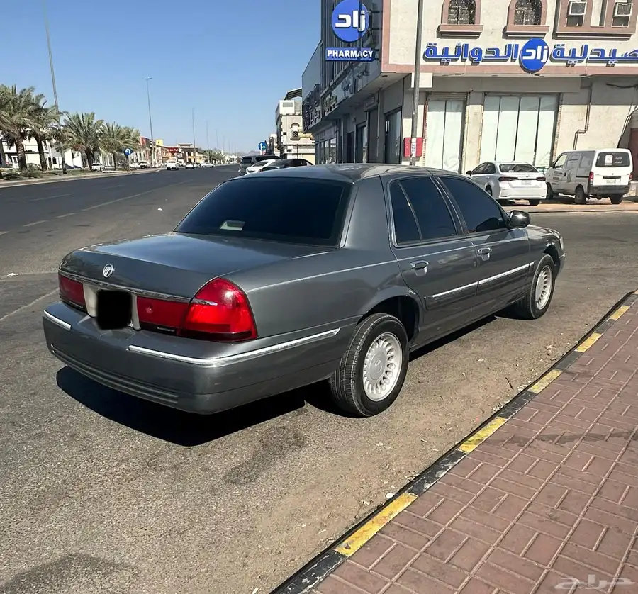 فورد ماركيز 1999 نضيف 3