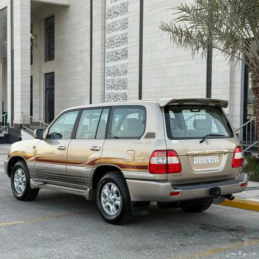 لاندكروزر GXR - 2005 قير عادي وكالة 11