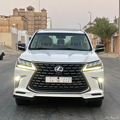 تصوير محترف لغرض عرض بيع السيارات في جدة 46