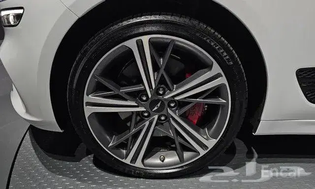 جينسس G70موديل2025 5