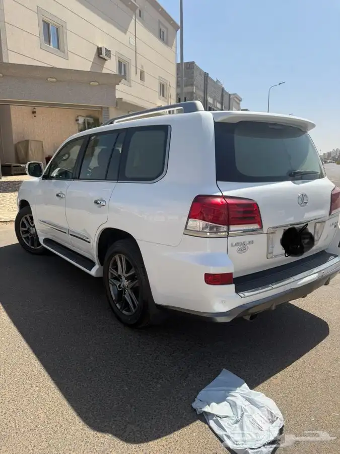 جيب لكزس LX 15