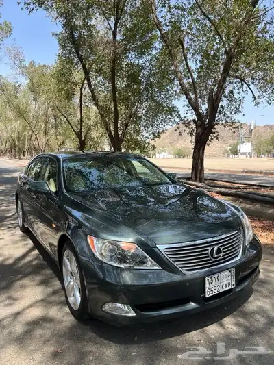 مخزن لكزس460 LS 2007 بإسم صاحب سمو الممشى 50 الف كم فقط 94