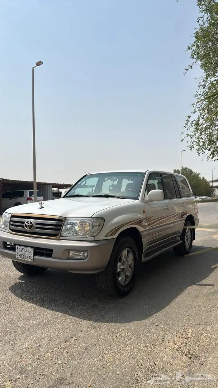 للبيع لاندكروزر 2006 12